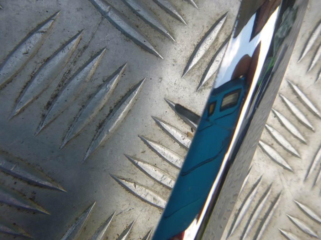 Решётка радиатора решётка радиатора радиатора хром рамка peugeot 208 lifting 2015- оригинал  9810530077 с Разборки