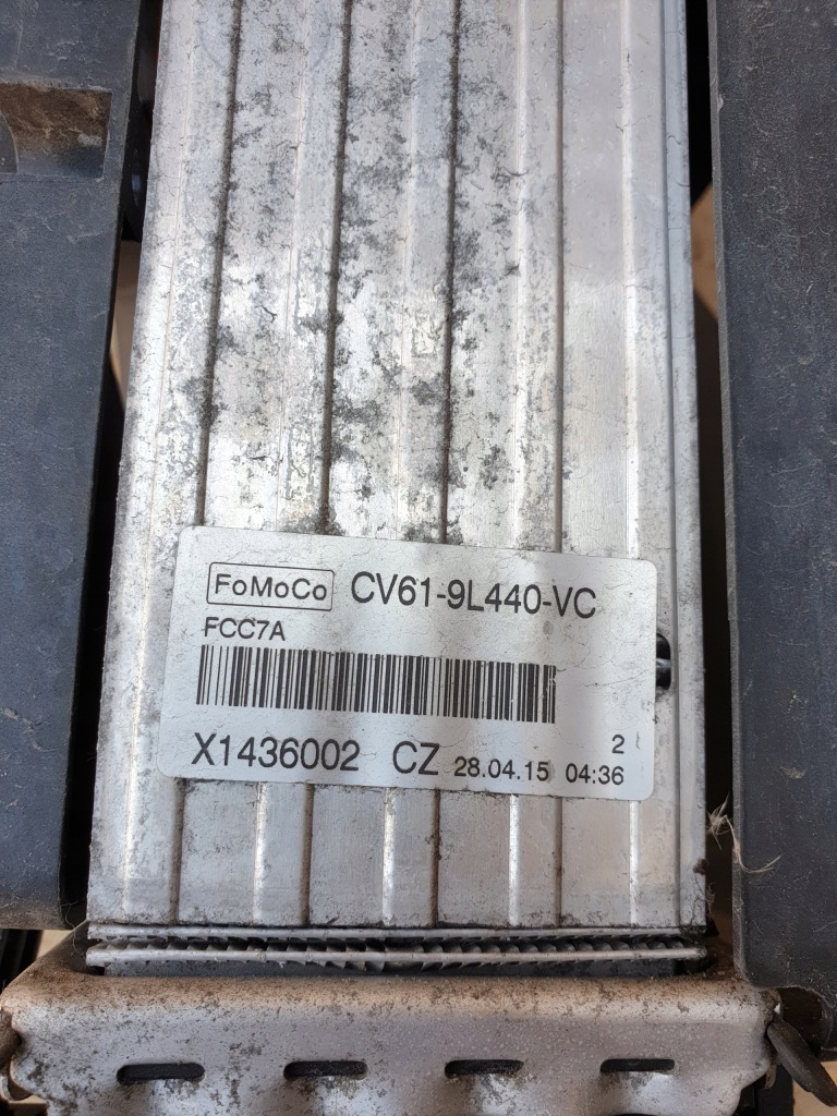 Focus mk3 1.0 интеркулер вентилятор cv61-9l440-vc Недорого