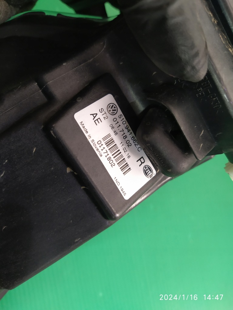 фото №12, Противотуманная фара правый vw golf sportsvan 510941662 oryg