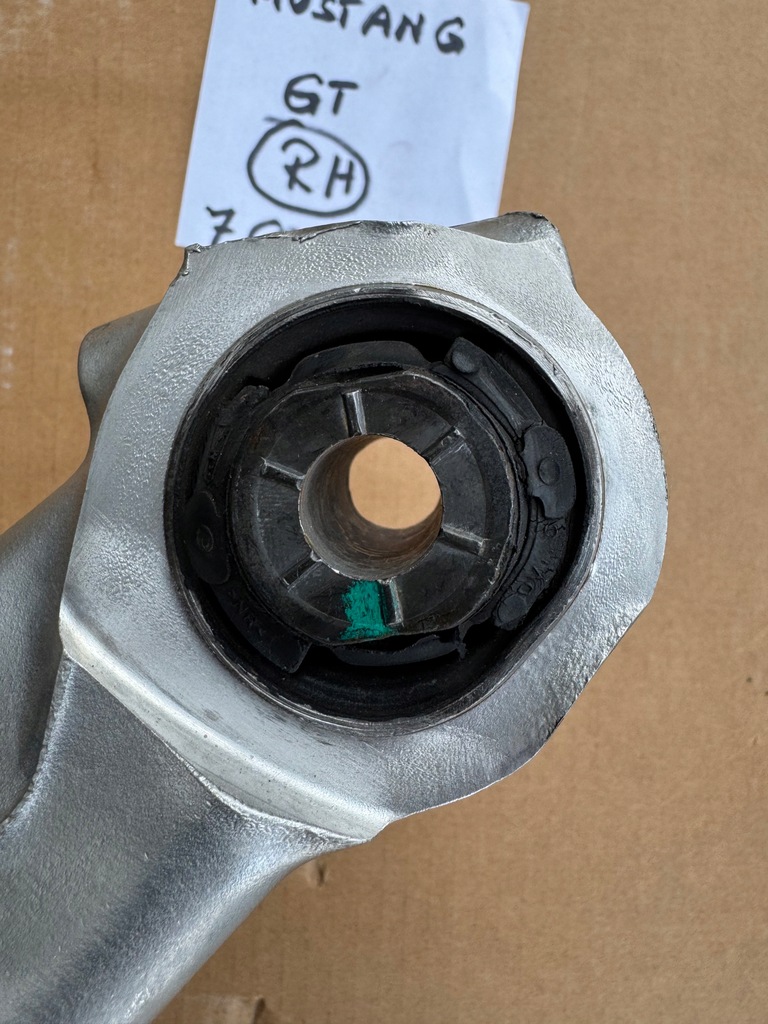 фото №6, Ford mustang gt задня права поворотний кулак 2015+