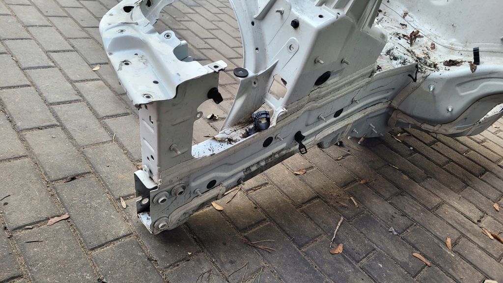 фото №12, Mercedes w206 21r лонжерон чверть правий перед 149