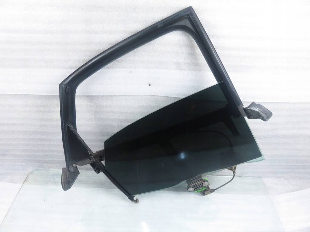 фото №1, Рамка дверь правый задняя audi a4 b6