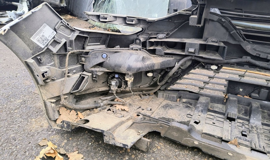 фото №14, Бампер kpl. 6xpdc датчики решітка решітка радіатора протитуманні фари джгут renault megane iv