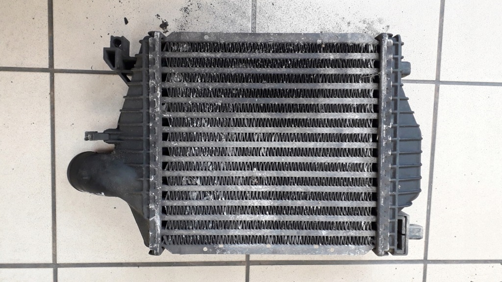 фото №1, Mercedes vito w638 2.2 cdi радиатор - интеркулер