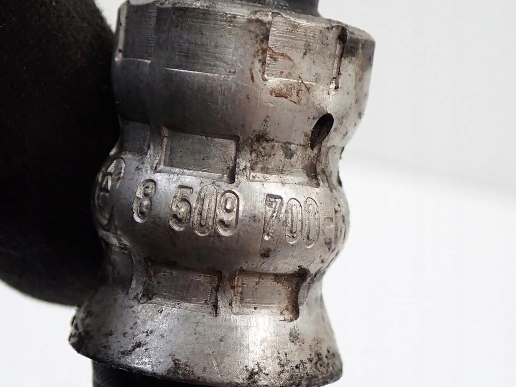 Патрубок шланг трубка радіатора оливи комплект bmw x1 e84 18d 2.0d n47 11r Оригінал