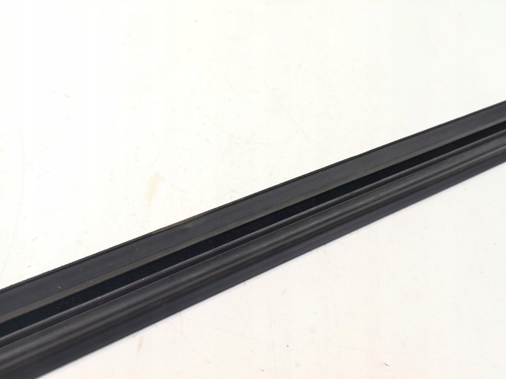 фото №5, Nissan qashqai 2008 прокладка скло двері передніх