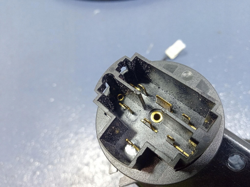 Alfa romeo 156 замок зажигания ключ Недорого