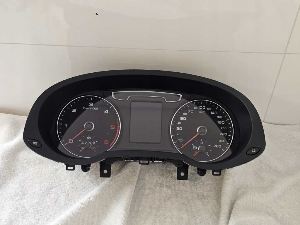 фото №1, Приладова панель прилади лічильник дисплей audi q3 8u0920940m