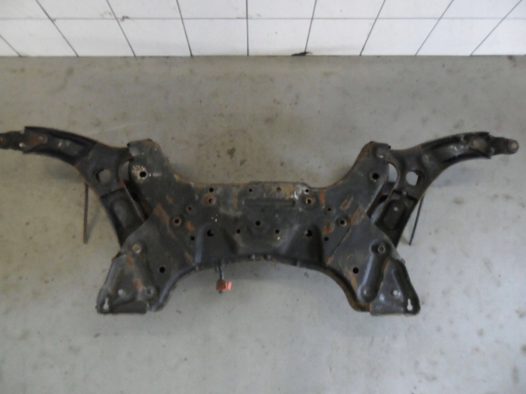 фото №5, Kia ceed ii 2014 1.4 16v kombi подрамник подрамник подрамник балка перед передняя