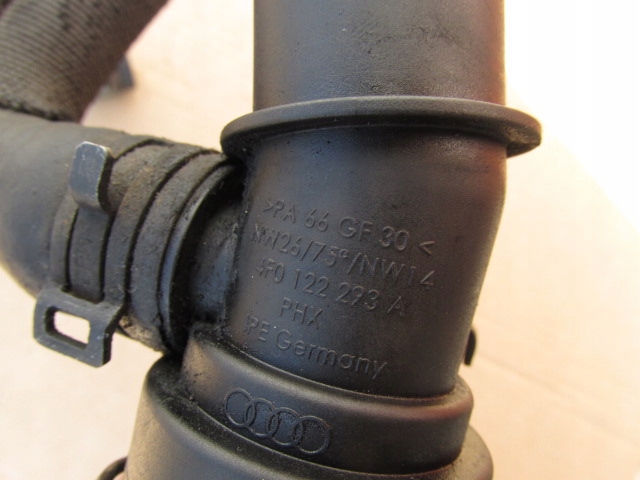 Audi a6 c6 рестайлінг  2.0 tdi труба патрубок радіатора води 4f0122293a Недорого