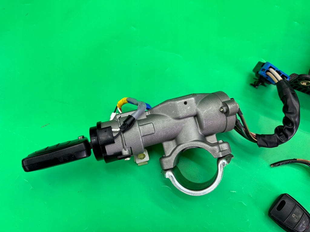 фото №9, Бортовий комп'ютер набір стартовий імобілайзер ключ запуск kia ceed i 1.6 crdi 06-