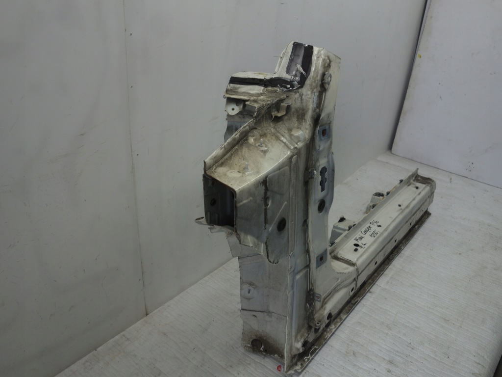 Порог стойку левый перед mini cooper f56 3d Оригинал