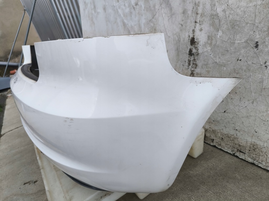 Купити Бампер задня audi a3 8p 3-двері 3d ly9c 2008-2011 s line bez pdc kompletny !