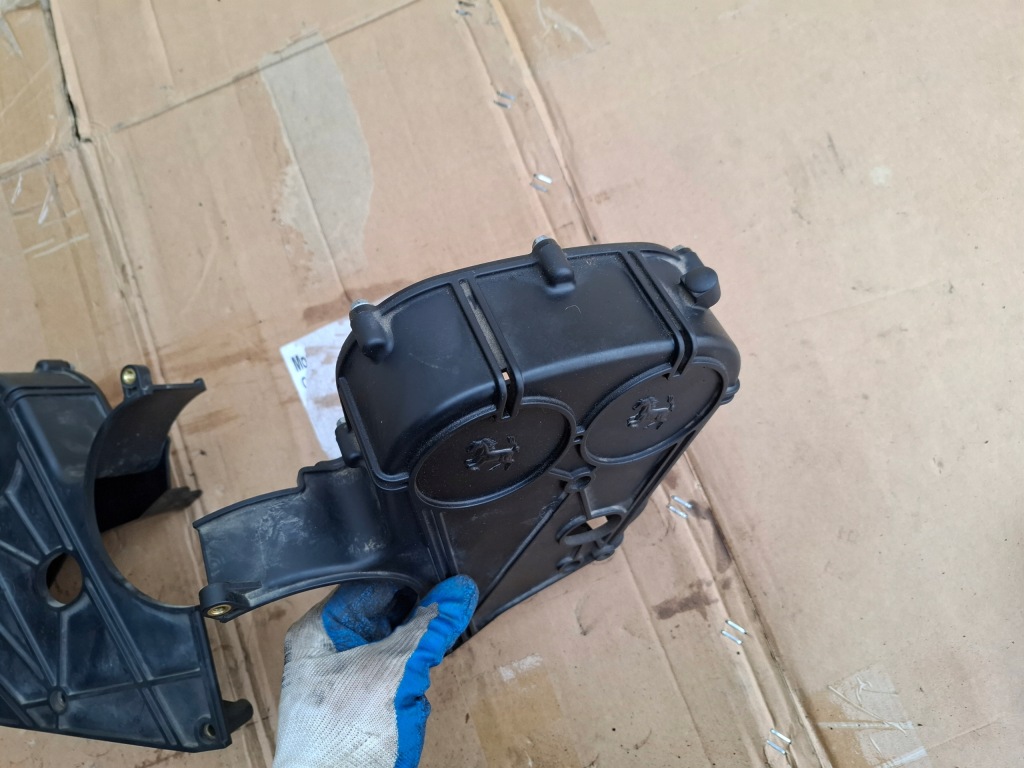 Купити Корпус накладка розподільного валу ferrari 612 scaglietti f137