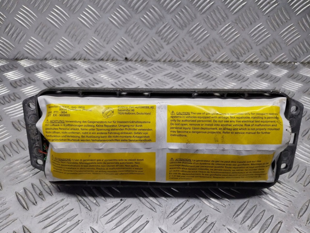 фото №1, Подушка подушка безпеки пасажира alfa romeo 147 1.9jtd 9609003