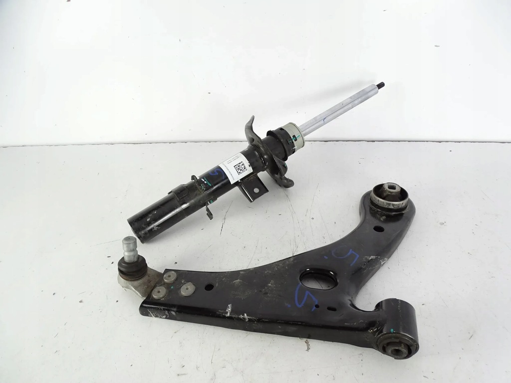 фото №1, Рычаг правый polestar 2 volvo xc40 ii 2