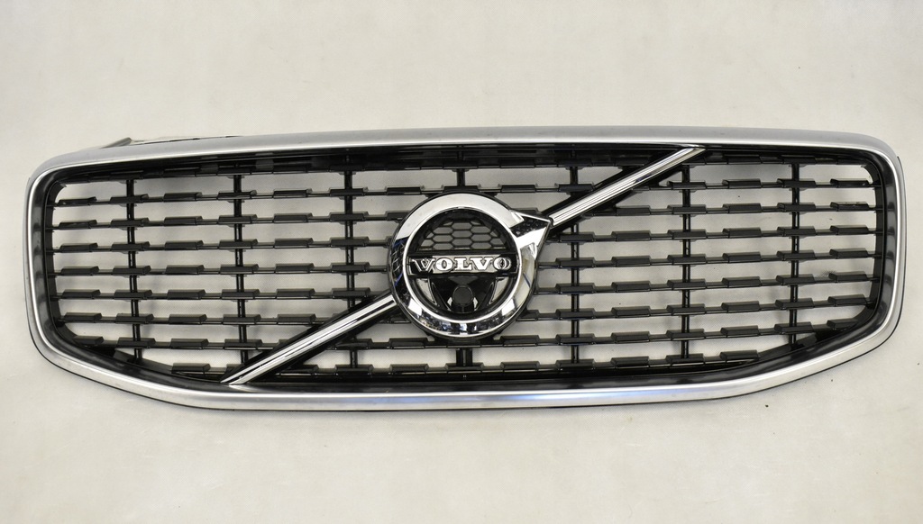 фото №1, Volvo xc60 ii решётка радиатора решётка радиатора r-design 31457464
