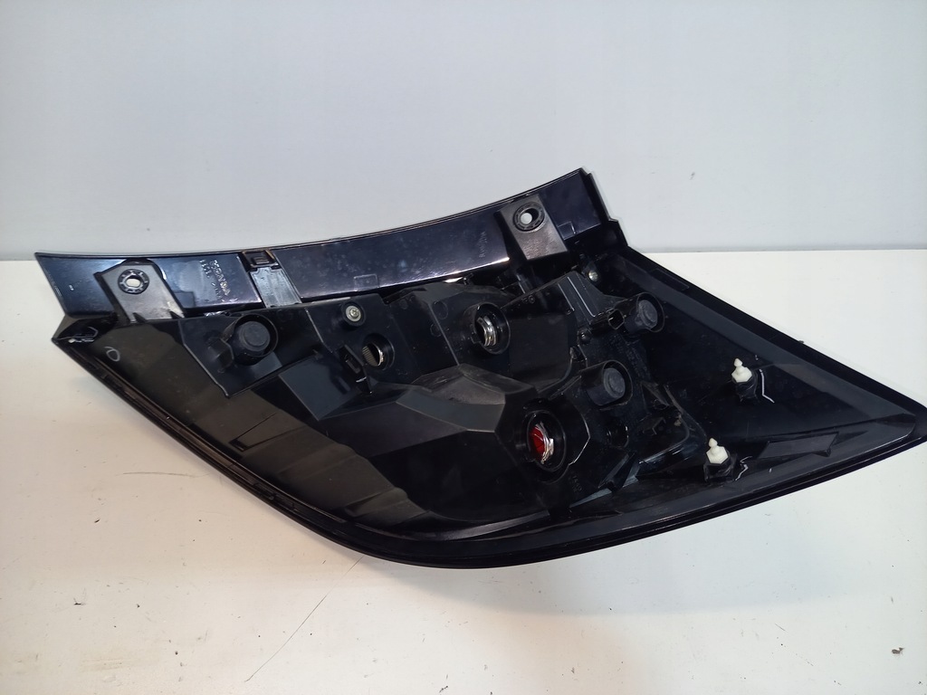 фото №8, Honda civic x hb 5d 17- лампа задня ліва задня euro