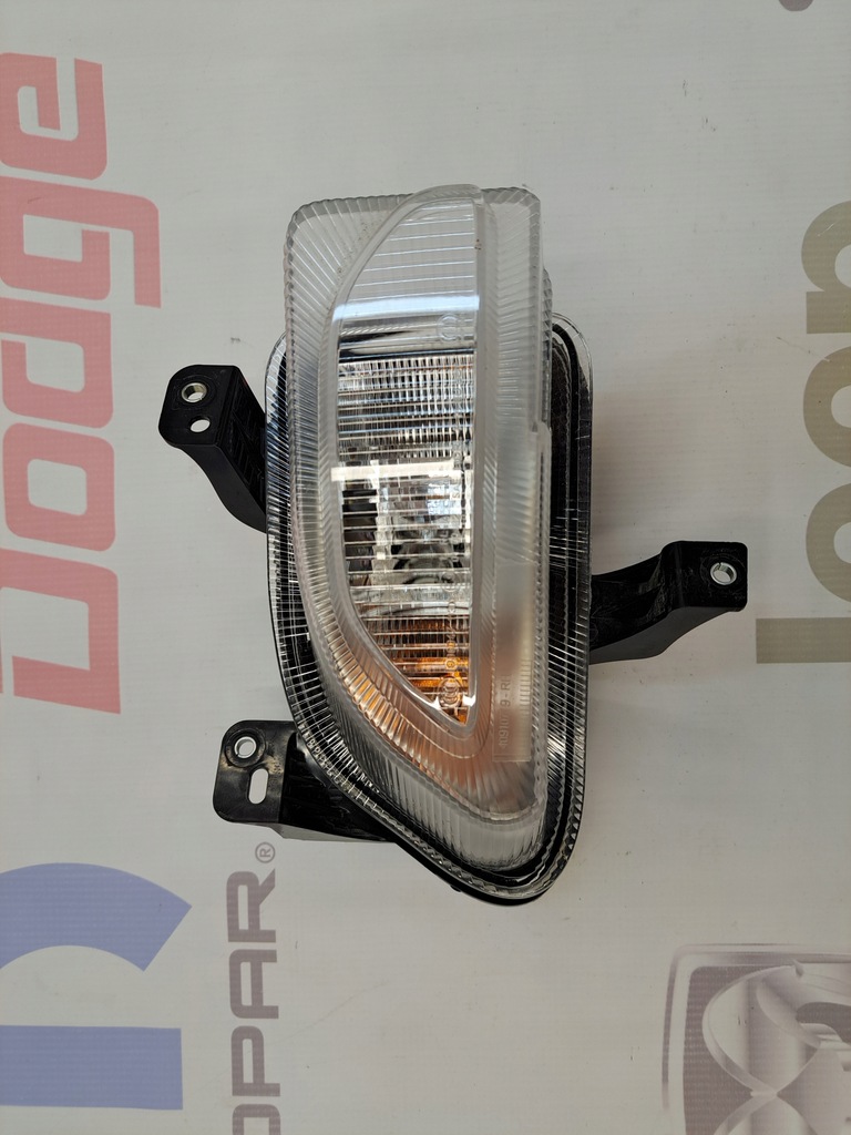 фото №1, Jeep renegade bu 2014-2018 протитуманна фара передній правий oem mopar