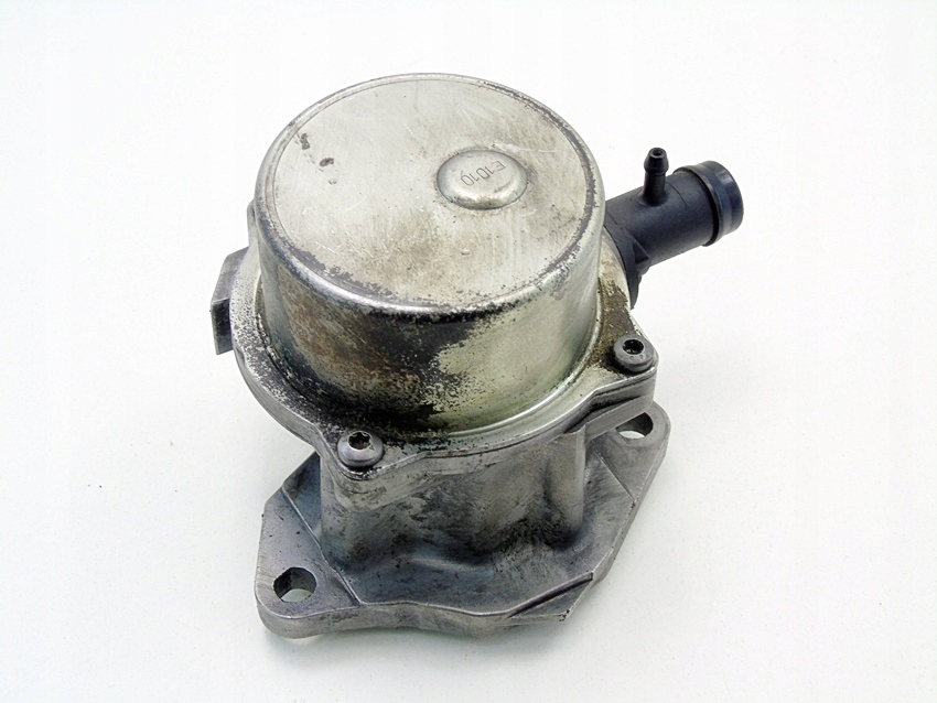 фото №1, Вакуум насос 1.5 dci clio 3 modus logan sandero duster scenic nv200