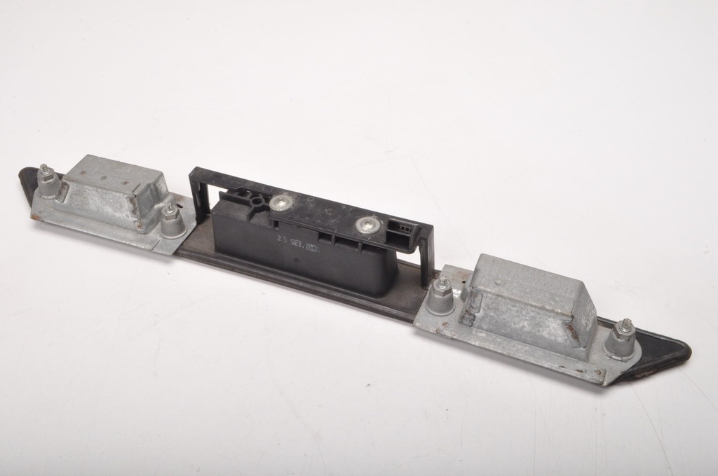 фото №13, Audi a4 b6 накладка молдинг крышки 8e0827657e