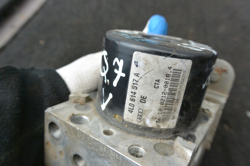 фото №6, Насос гальмівна abs esp audi q7 4l