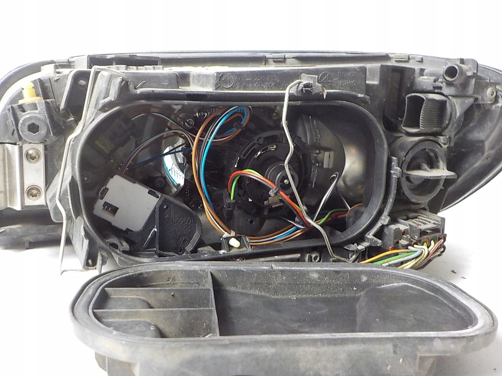 фото №9, Volvo c70 ii ксенон лампа права перед передня uk