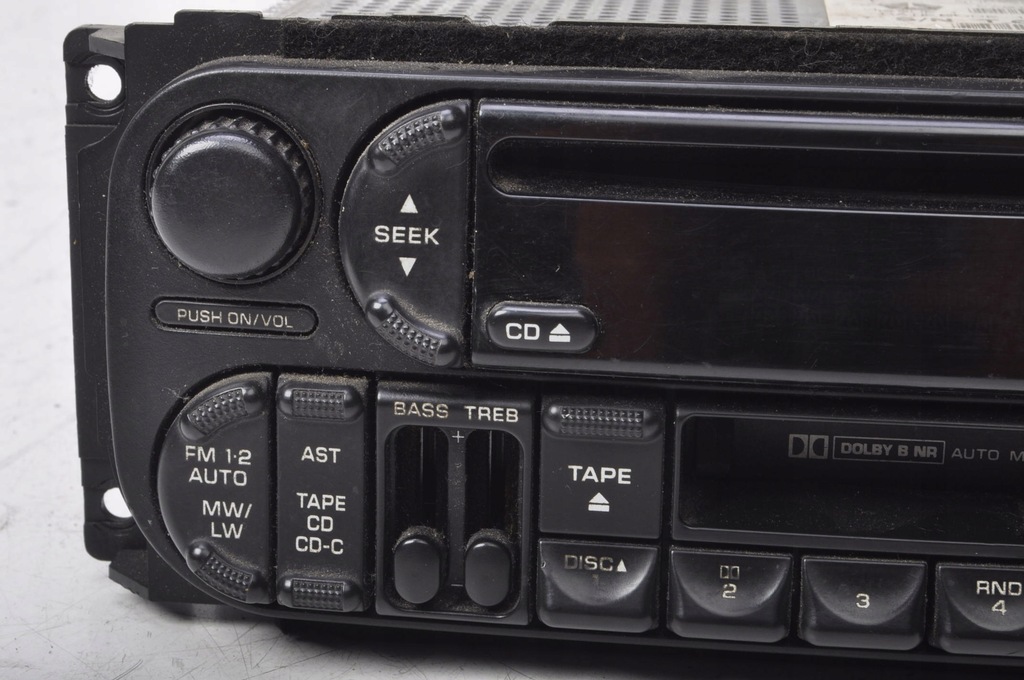 фото №4, Chrysler grand voyager iv радио cd p04858543ag