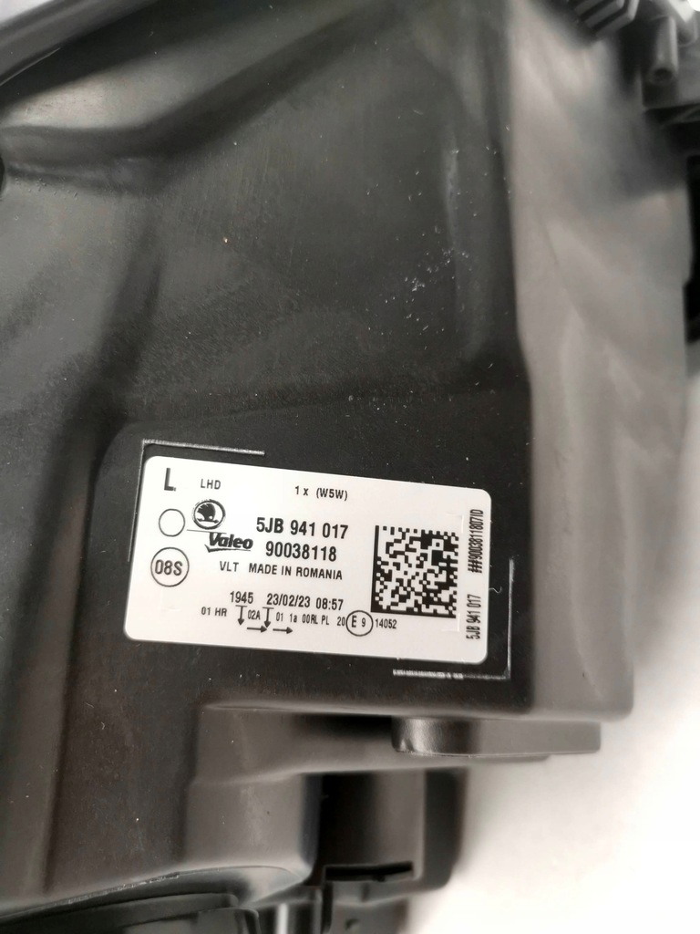 фото №2, Фара лампа передняя левая противотуманная фара nowa oem skoda rapid 5jb941017