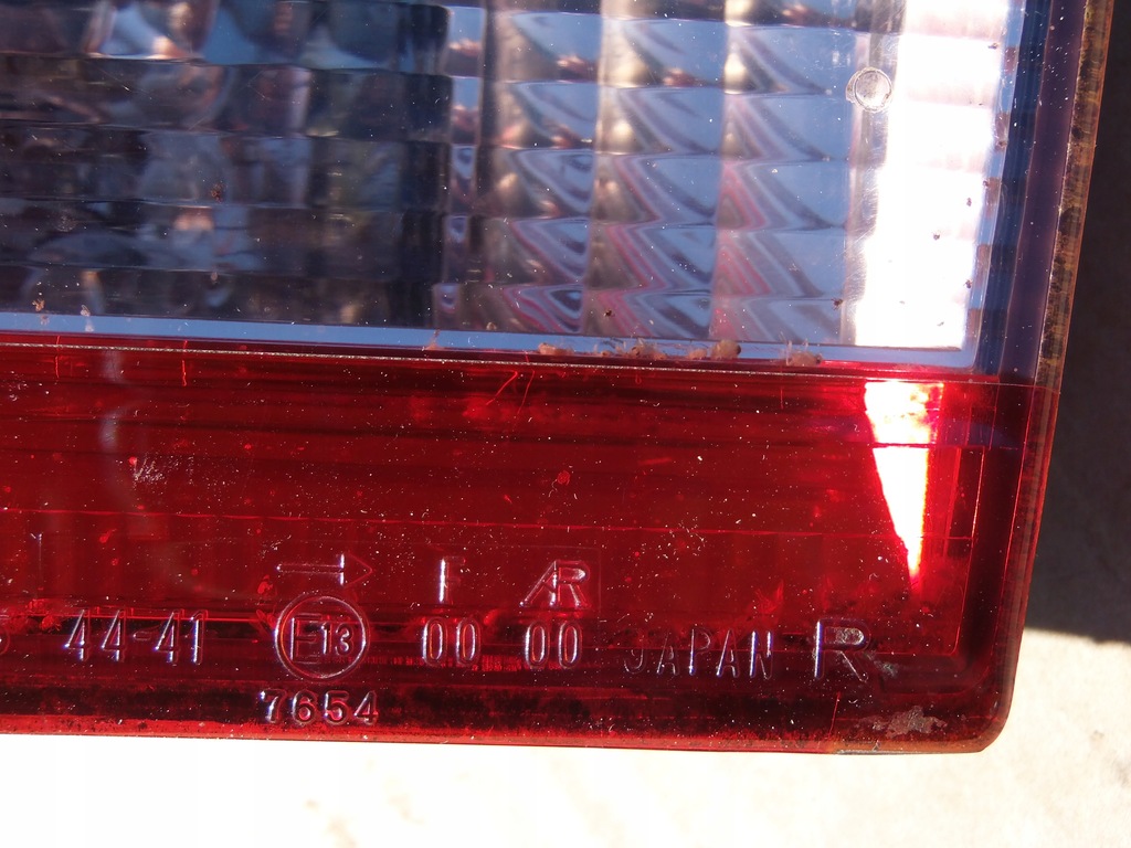 фото №13, Лампа крышки багажника правый задняя toyota avensis verso 01-03r 7654