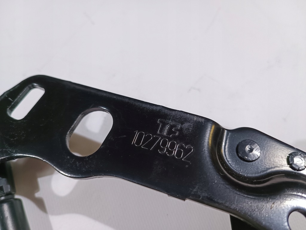 фото №7, Петля капот двигуна лівий chevrolet corvette c5