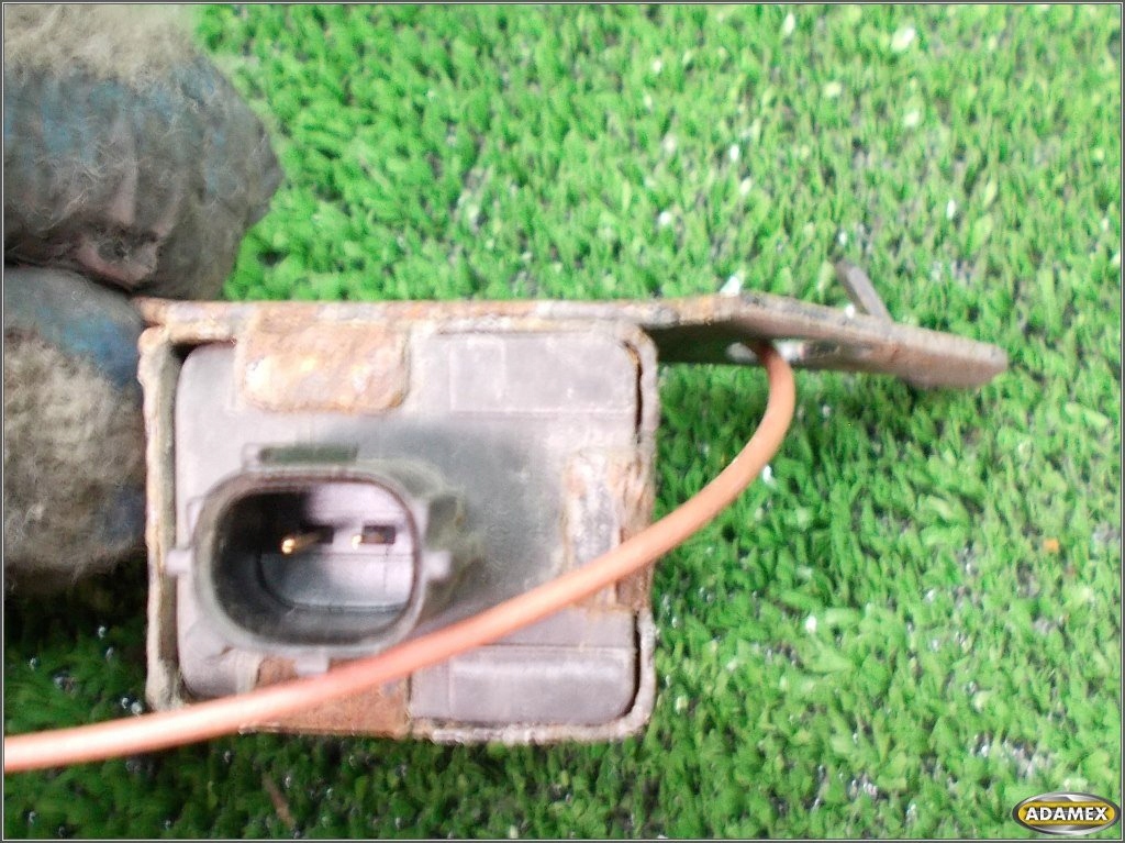 фото №3, Lexus rx 300 3.0 2001r датчик левый 89173-48020