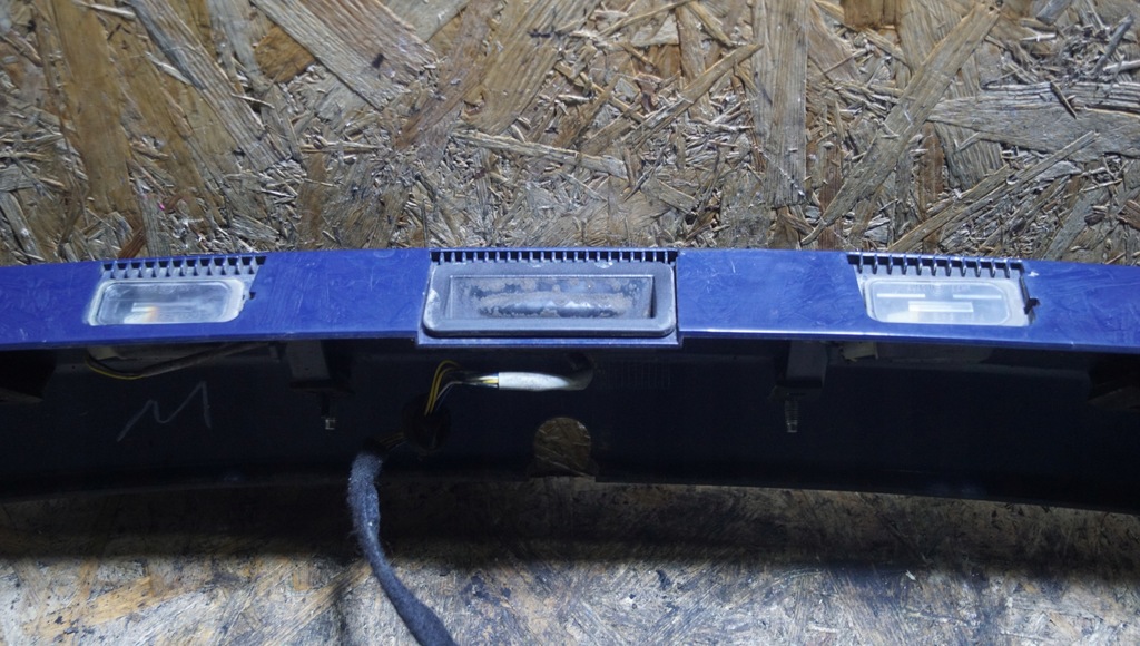 фото №13, Ford fiesta mk 7 комплектная накладка крышки задняя