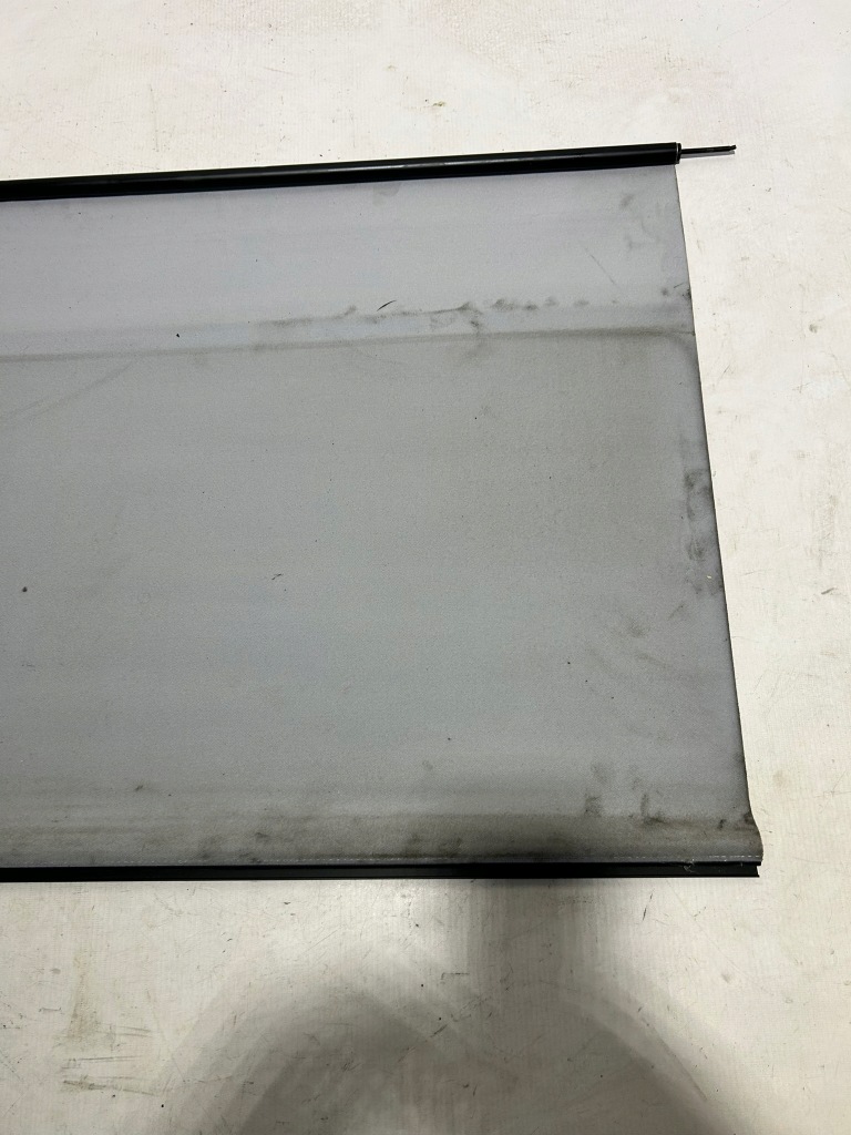 фото №8, Шторка защита панорамы люк солнцезащитная задняя mercedes w211