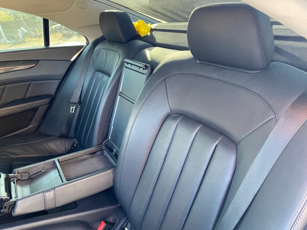 W218 cls сидіння перед заднє сидіння задня обшивки двері оббивка czarna harman kar Недорого