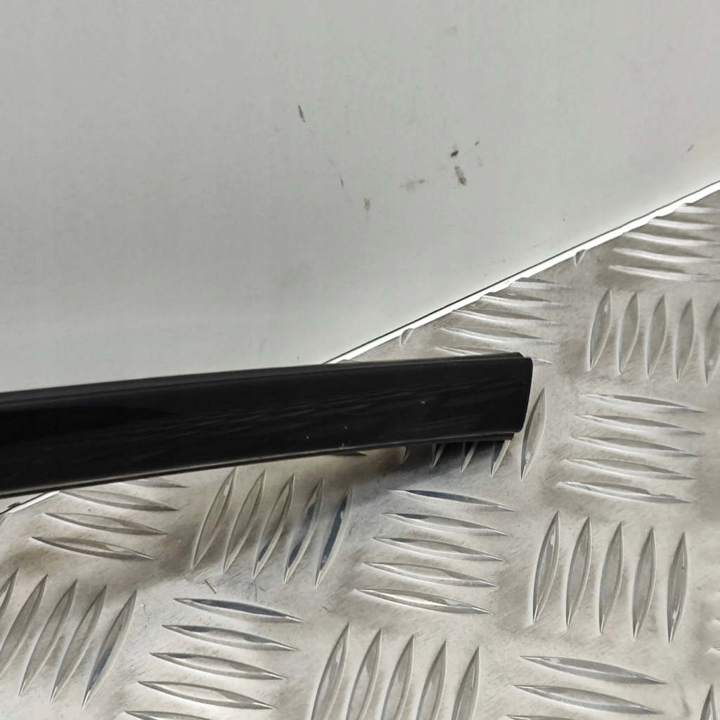 фото №5, Bmw 4 f32 f33 2017 левая сторона молдинг кровельная