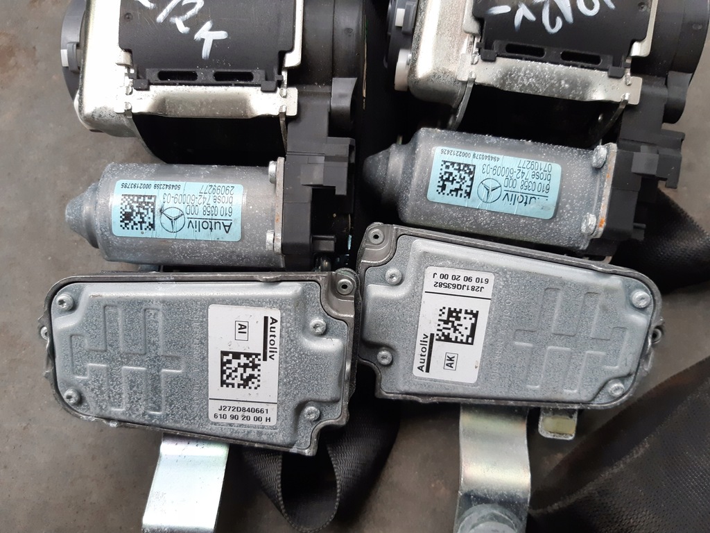 фото №7, Приборная панель консоль подушки безопасности датчик ремни kpl mercedes w212