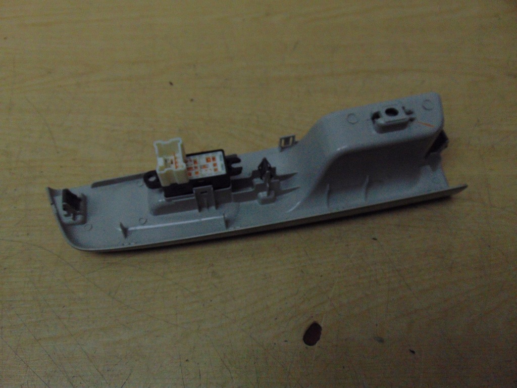 фото №6, Переключатель стекло левый задняя subaru forester iii eu