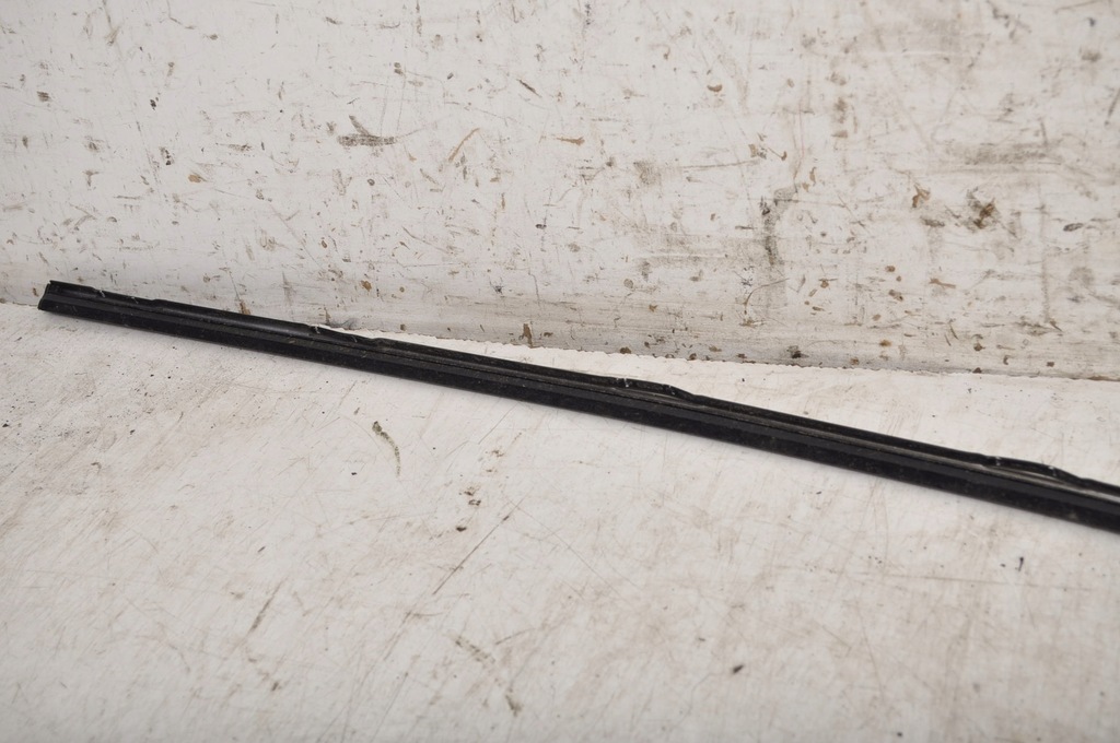 фото №5, Aston martin vanquish i vantage молдинг дверь левая перед передняя