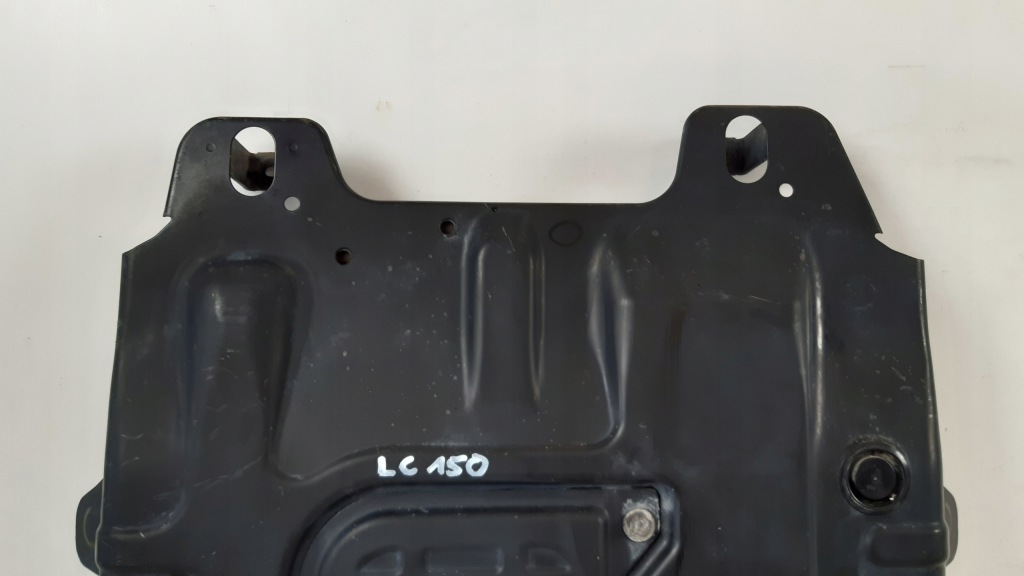 Toyota land cruiser 150 накладка під  двигун Недорого