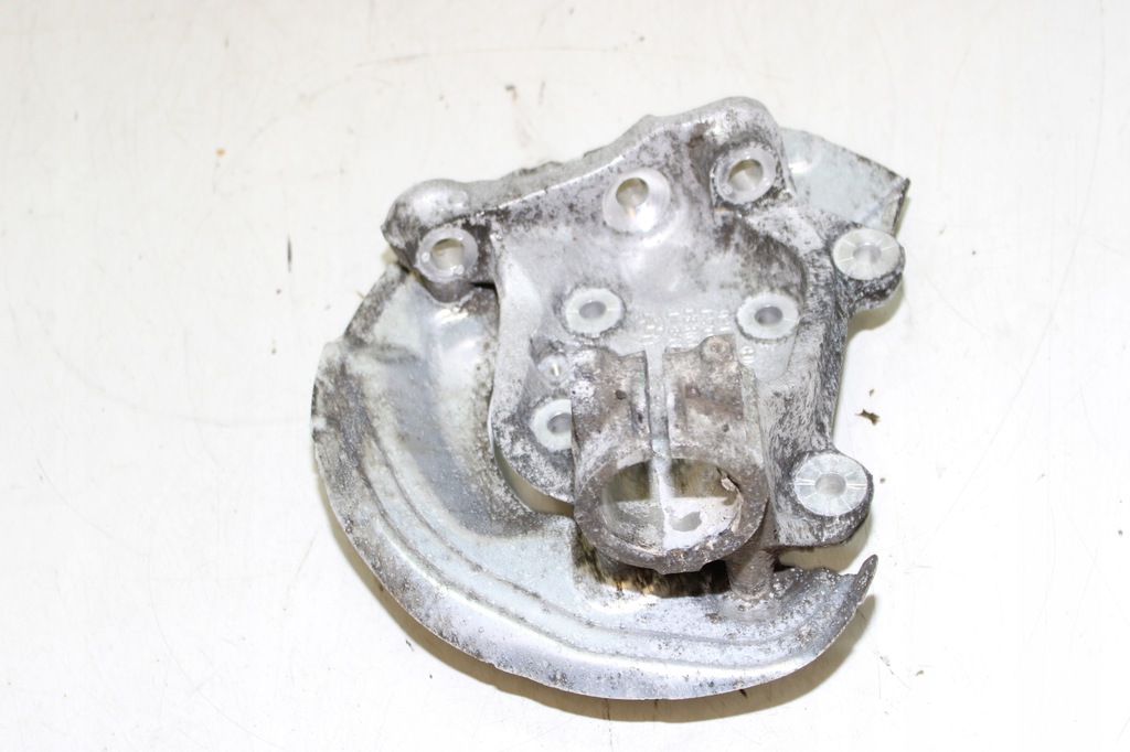 фото №5, Bmw e87 e90 e91 левая поворотный кулак левый перед 6764443