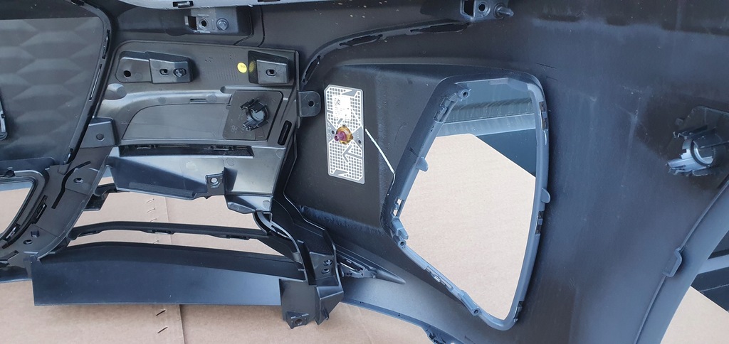 фото №13, Audi gt rs e-tron 4j3 бампер перед оригинал e145