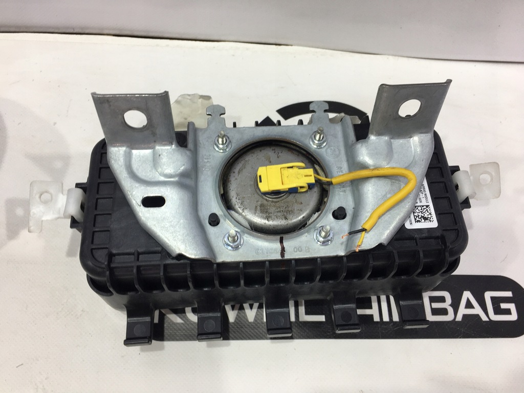 фото №9, Dacia sandero 3 iii / stepway приборная панель консоль подушка безопасности ремни оригинал сварная