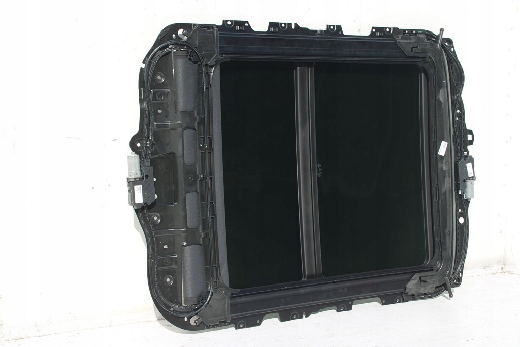 Audi q8 rsq8 дах скляний solar панорама 4m8877041d 4m8 877 041 d szyberdac Оригінал