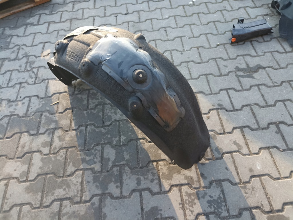 Купить Подкрылок правый задний  bmw 5 g31 7441182 51717441182