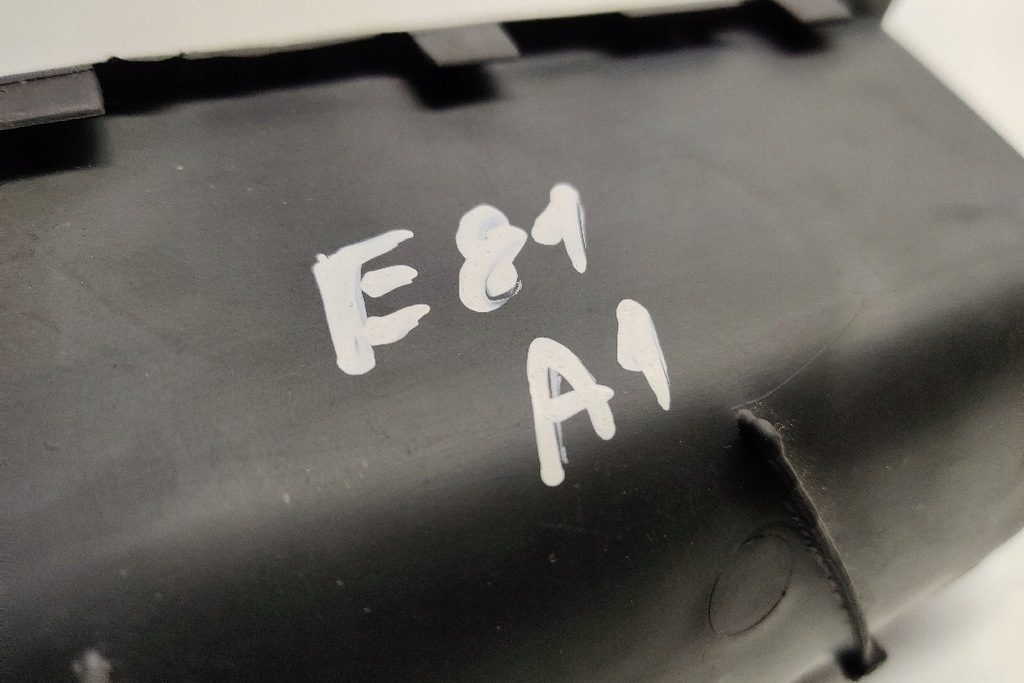 фото №10, Другое запчасти внутреннее bmw 1 e81 11242010 2.0l дизель 105kw 2009