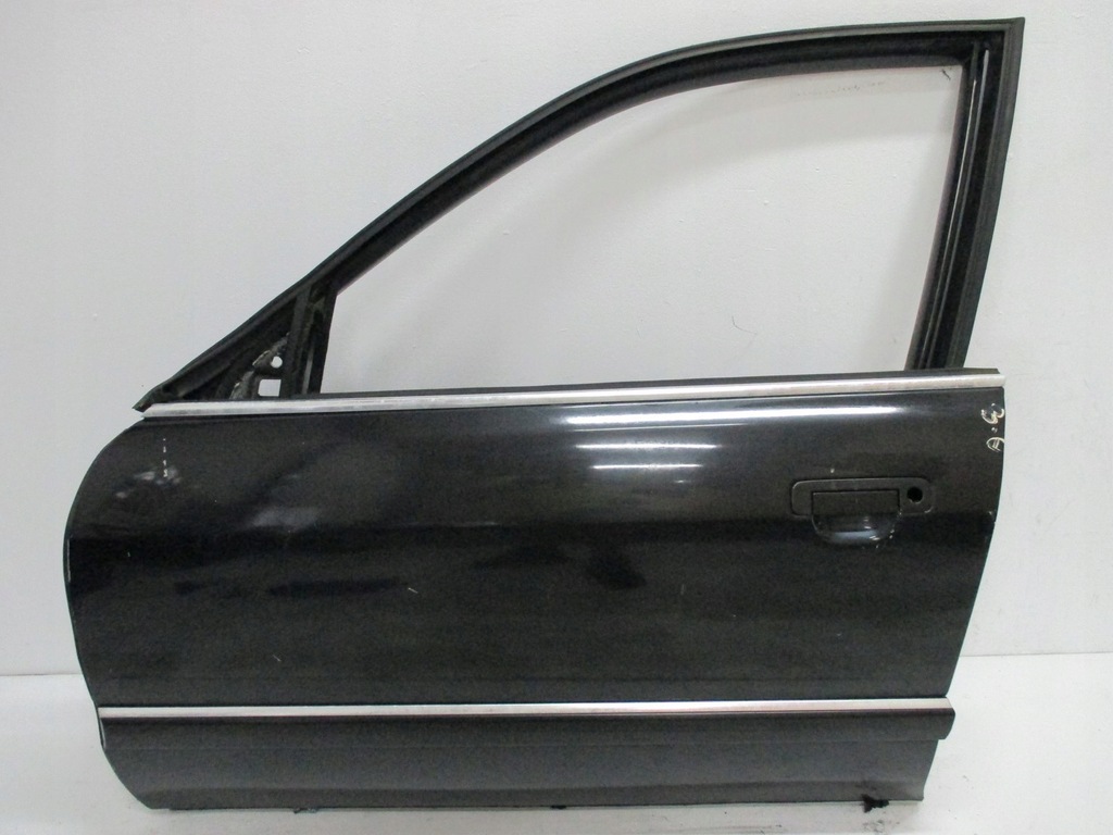 фото №1, Дверь левая передние audi a8 4d0 96r