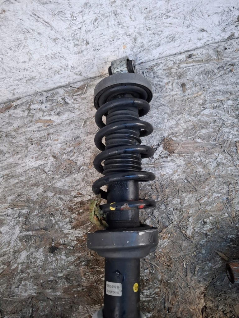 Audi r8 420 5 019r амортизатор Ціна