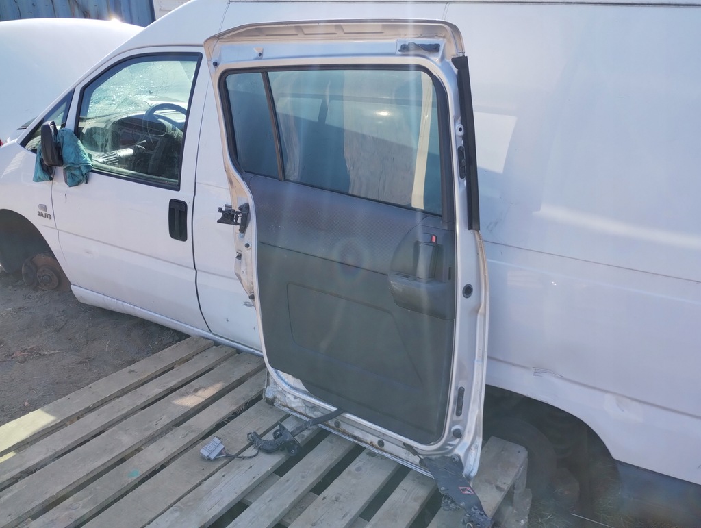 фото №9, Mazda 5 двері ліва зсувні