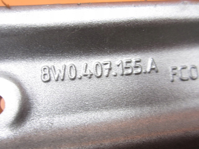 фото №11, Audi a4 b9 a5 s5 8w кронштейн амортизатора левый перед 8w0413037 вилка